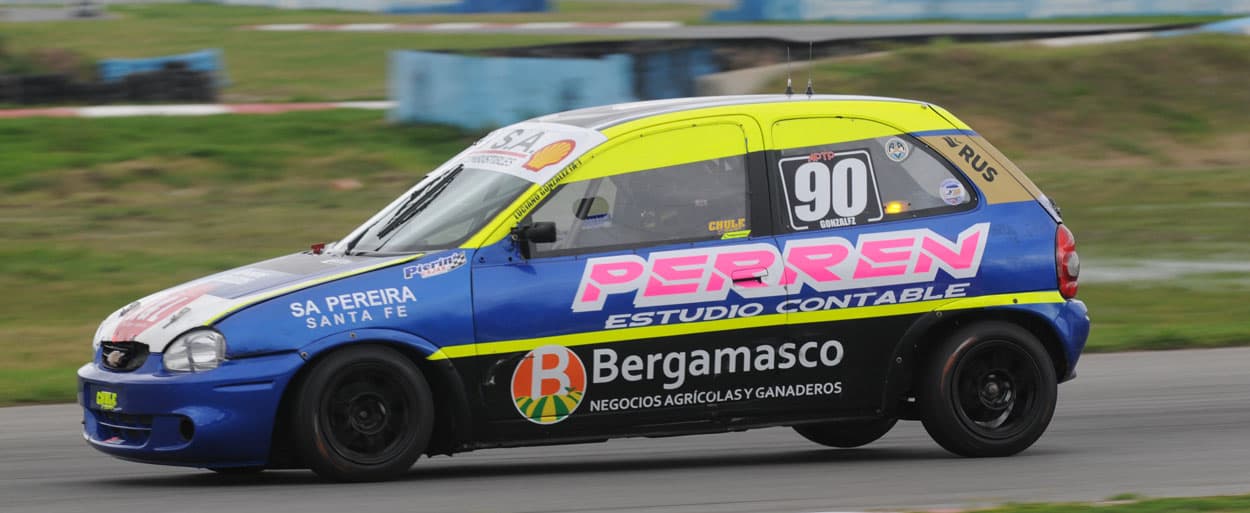 LUCIANO GONZALEZ PICA EN PUNTA EN CLASE DOS