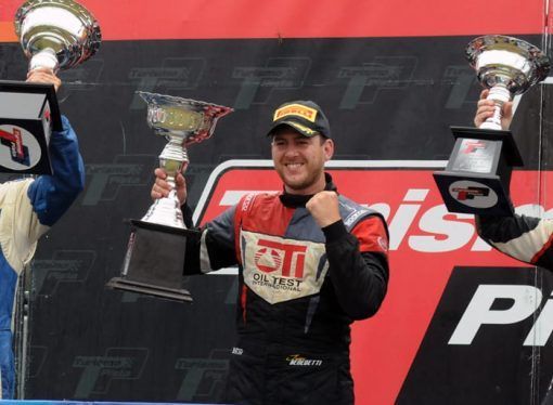 JUAN BENEDETTI, POR UNA CABEZA