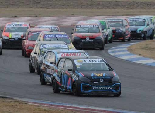 EZEQUIEL BOSIO: «ESTOY FELIZ POR HABER DEBUTADO EN EL TURISMO PISTA»