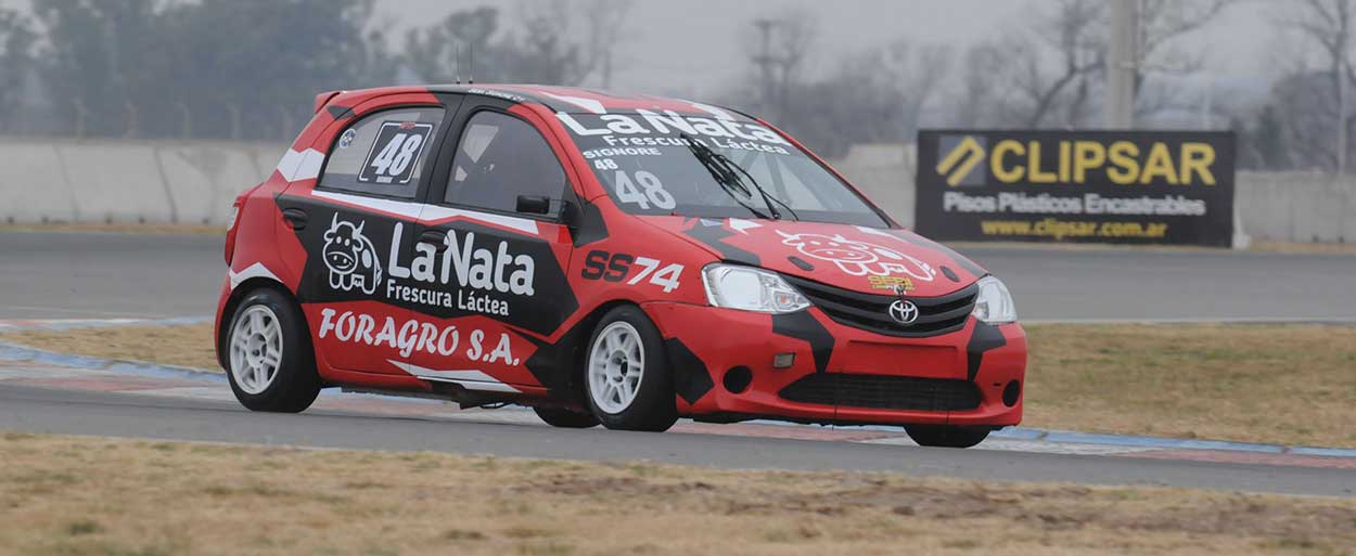 SEBASTIÁN SIGNORE PEGA LA VUELTA EN BUENOS AIRES