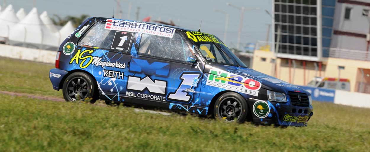 MATÍAS ÁLVAREZ NO SINTIÓ LA INACTIVIDAD Y VOLVIÓ CON LA POLE PROVISORIA