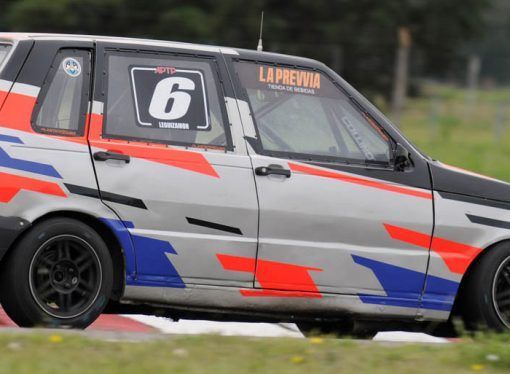 TOMÁS ARÉVALO SE SUBE AL AUTO SUBCAMPEÓN EN LA TEMPORADA 2023