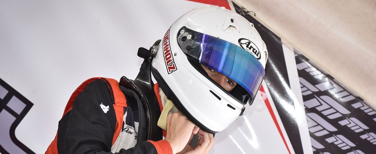 ALAN BUCHHOLZ SE INTEGRA A LA CLASE DOS