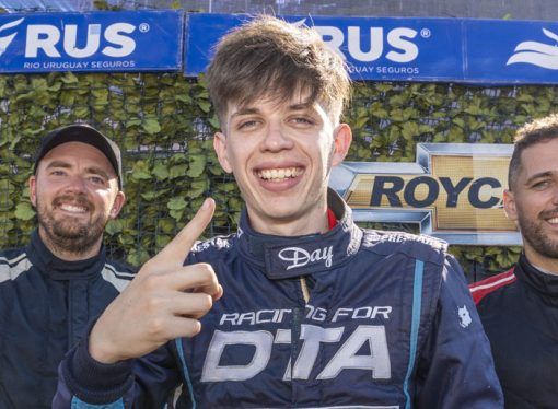 BASTIDAS Y VOLPE, LA PRIMERA FILA DE LA CLASE 3