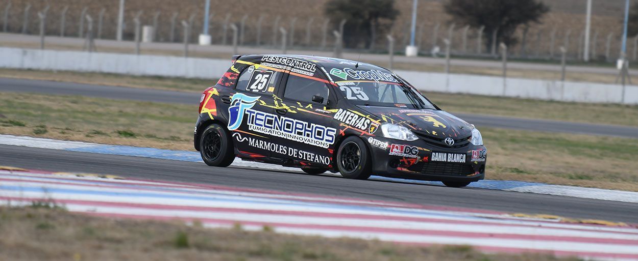 QUEVEDO SE QUEDÓ CON LA POLE POSITION DEL VIERNES EN LA PAMPA