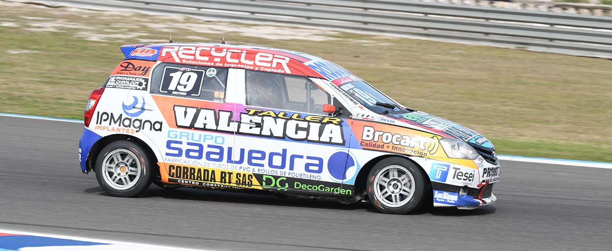 EXEQUIEL BASTIDAS SENTENCIÓ LA POLE POSITION EN LA CLASE 3
