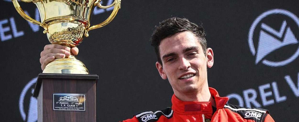 VALENTÍN LARROSA LLEGA A LA CLASE DOS CON EL JUÁREZ COMPETICIÓN