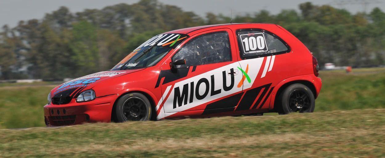 FRANCO BODRATO MIONETTO PONE PRIMERA EN LA PLATA