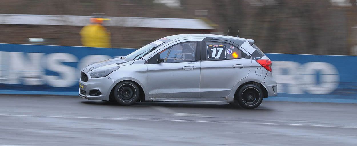 LUCAS BAYALA MEJORÓ LOS TIEMPOS Y SE ADUEÑÓ DE LA POLE EN PARANÁ