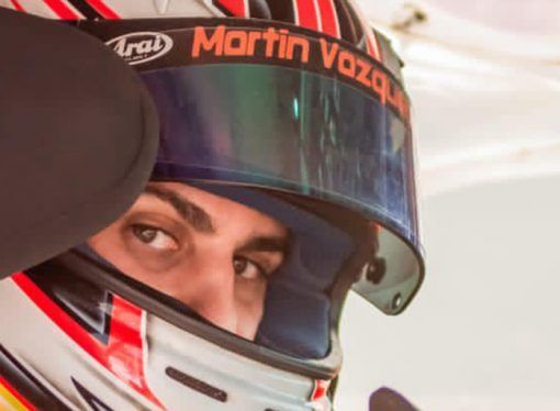 MARTÍN VÁZQUEZ VUELVE A LA CLASE UNO CON UN AUTO NUEVO