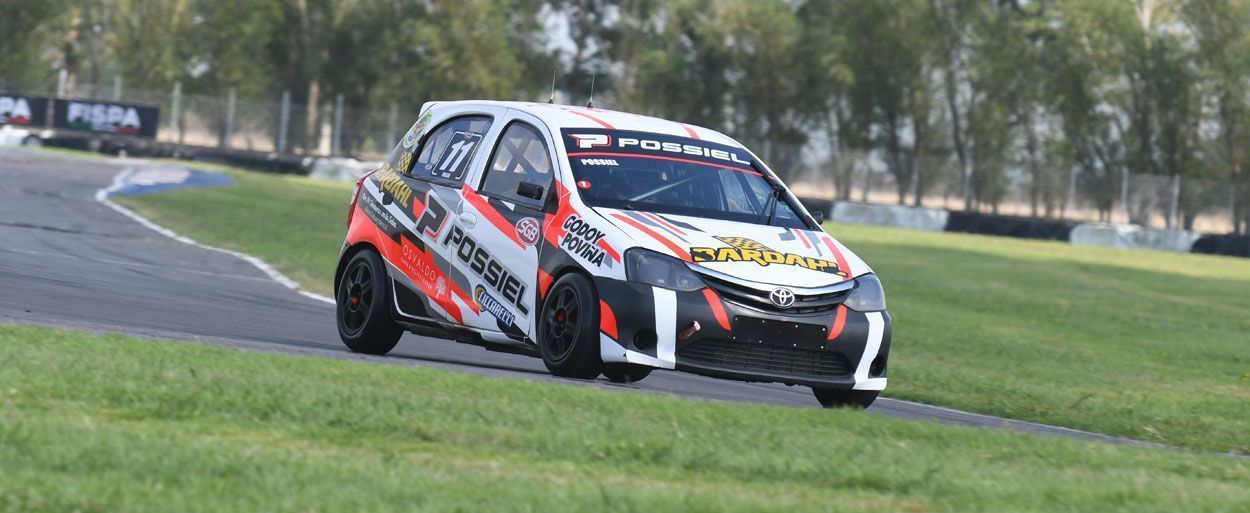 MARTINI, POSSIEL Y CANAPINO SE REPARTIERON LAS SERIES EN LA PLATA