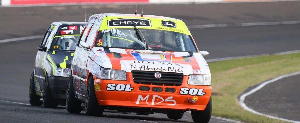 NICOLÁS BENITO CONSUMÓ UNA NUEVA POLE POSITION EN LA CLASE UNO