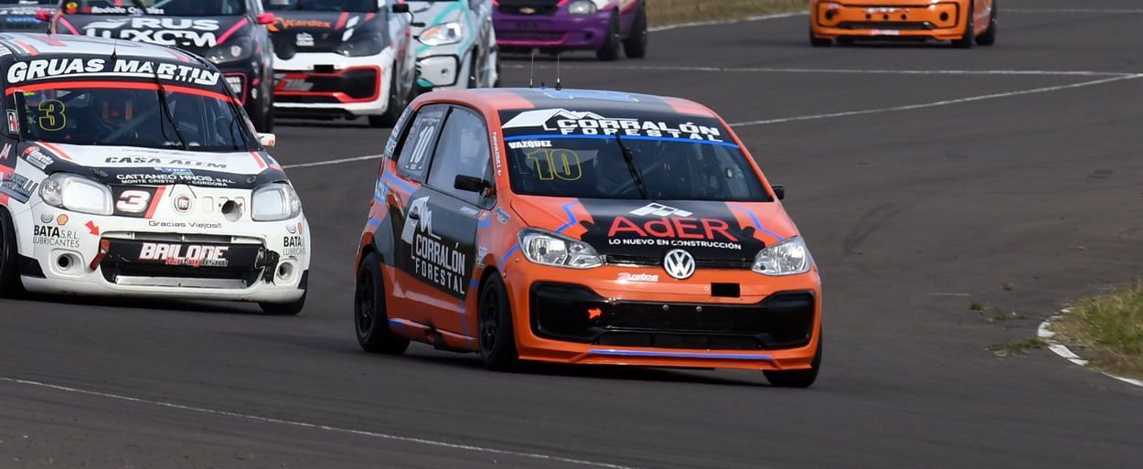 VÁZQUEZ Y BUCHHOLZ LARGARÁN ADELANTE EN LA FINAL DE LA CLASE DOS