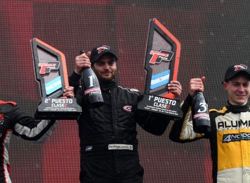 SANTIAGO LANTELLA LE DIO LA PRIMERA VICTORIA AL RENAULT KWID