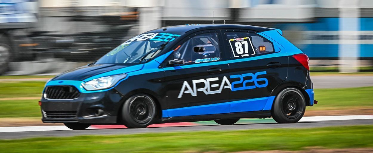 LA POLE POSITION DE LA CLASE DOS EN SAN JORGE FUE PARA SPINELLA