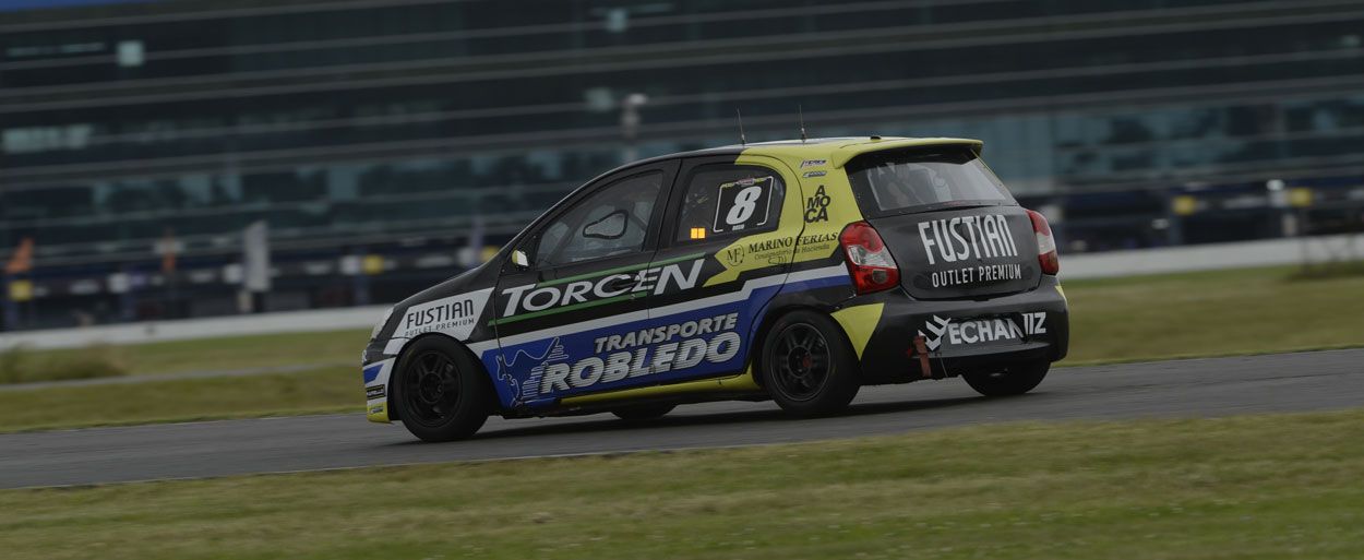 EZEQUIEL BOSIO SE LLEVÓ LOS ENTRENAMIENTOS EN EL GRAN PREMIO CORONACIÓN