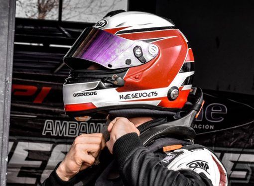 TRAS LOS PASOS DE SU PADRE, JUAN CRUZ HAESEVOCTS RECALA EN EL TURISMO PISTA