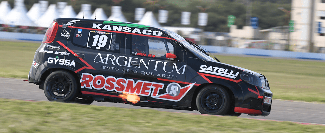 CARLOS BULA LOGRÓ SU PRIMERA POLE EN LA CLASE 2