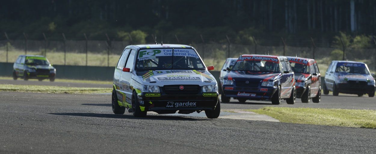 RODRÍGUEZ, CORTINA Y HONGN GANARON LAS SERIES DE LA CLASE UNO