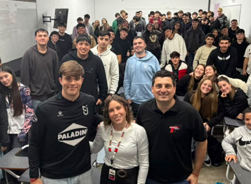 EL TURISMO PISTA ACERCÓ EL AUTOMOVILISMO A LOS ESTUDIANTES DEL IESERH
